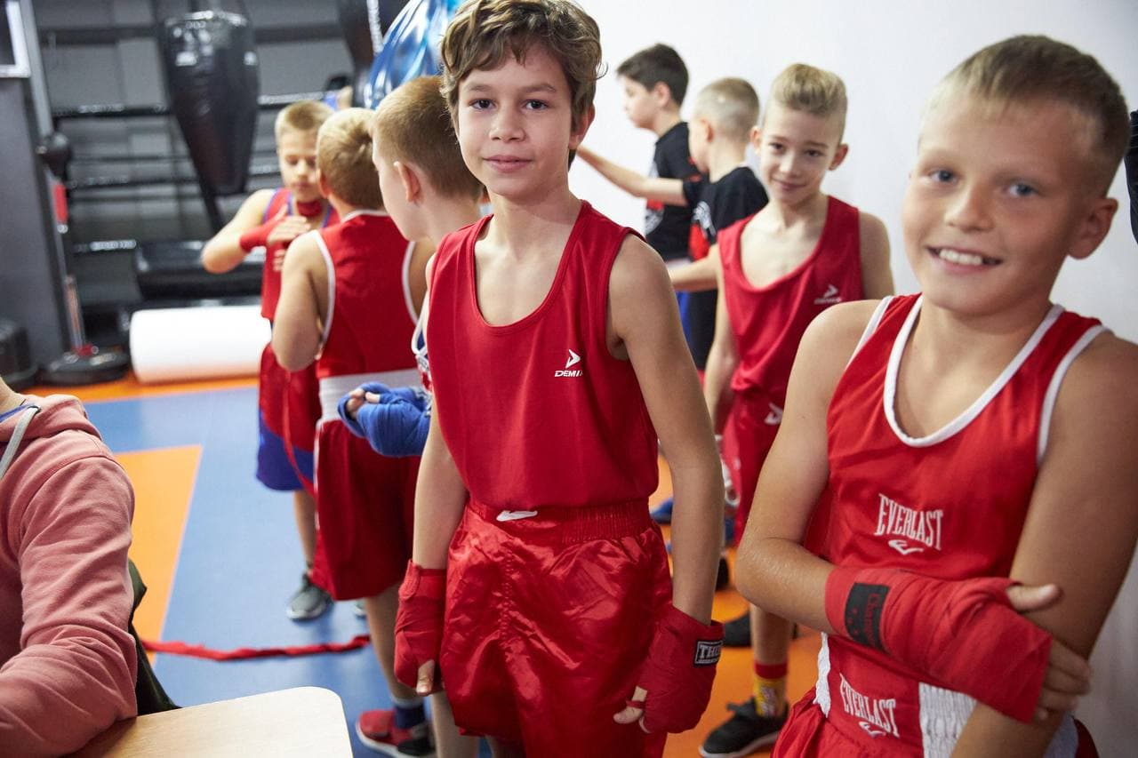 Стріхарський нагородив грамотою Ради президента СК "Добро"