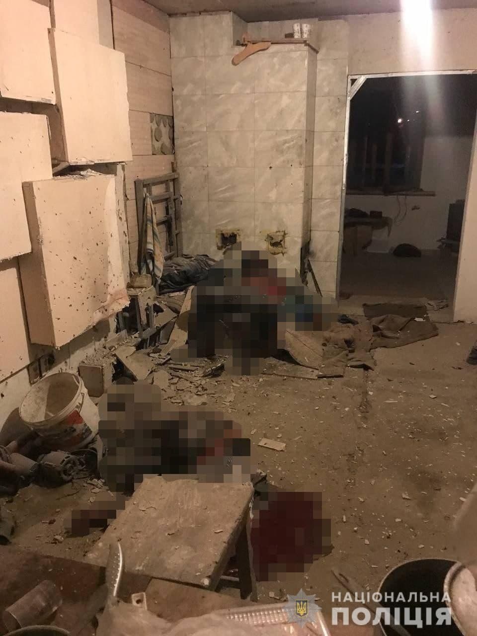 Под Ровно в жилом доме произошел взрыв, двое погибших