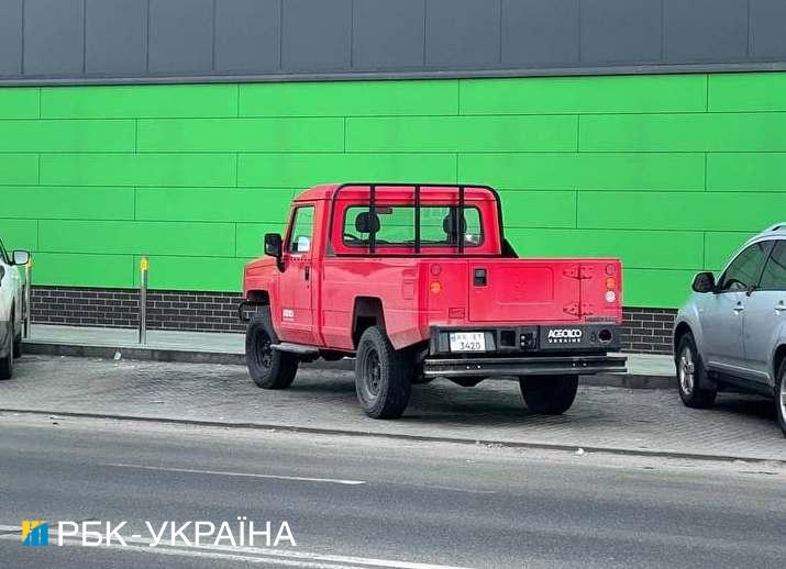 У Києві помітили перший &quot;китайський Хаммер&quot;: скільки він коштує