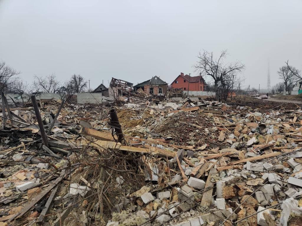 Окупанти РФ бомбардували і знищили вщент селище Яковлівка під Харковом (фото)