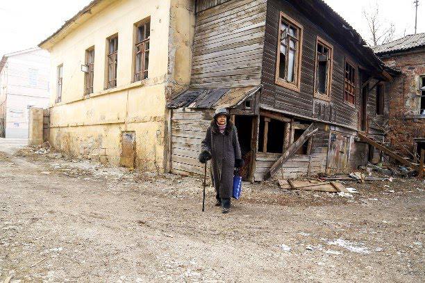 Тульська область РФ хоче "відбудовувати Маріуполь", поки самі туляки виживають у бараках (фото)