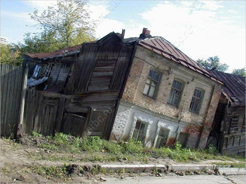 Тульська область РФ хоче "відбудовувати Маріуполь", поки самі туляки виживають у бараках (фото)