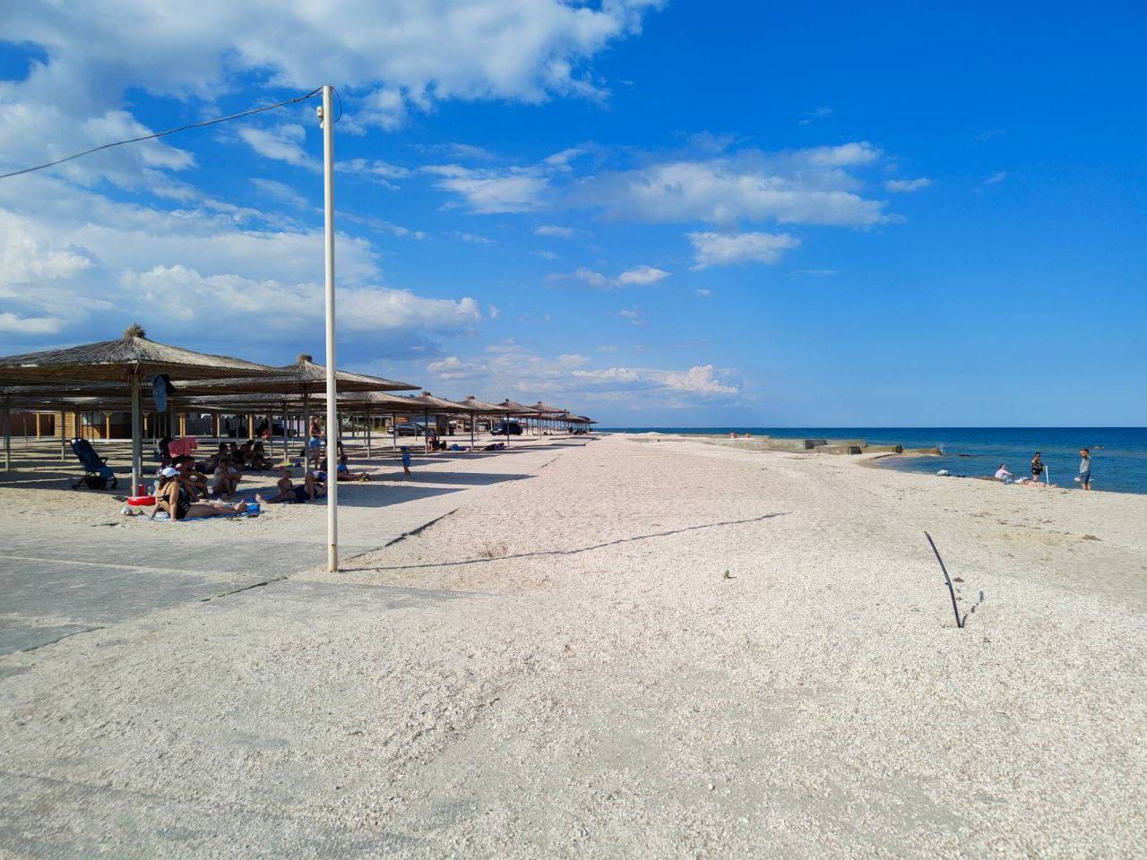 Перетворюється на болото: жителі Кирилівки показали стан Азовського моря