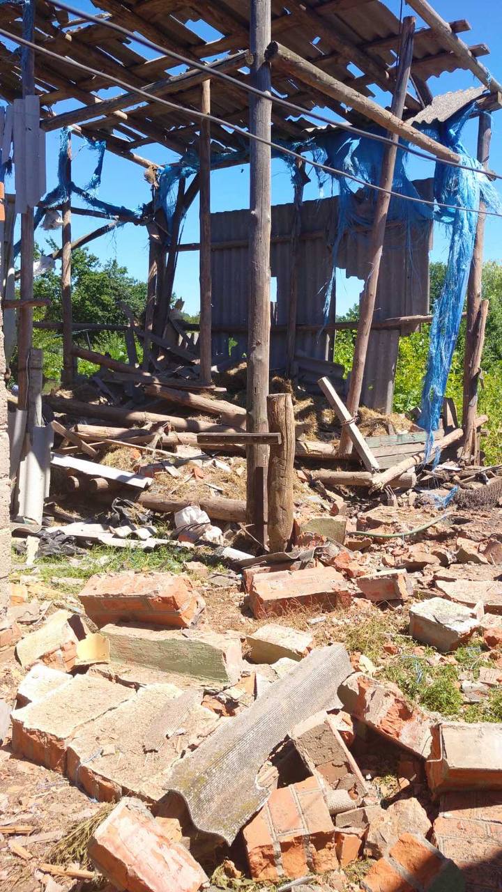 Росіяни обстріляли евакуаційну колону під Харковом: є постраждалі