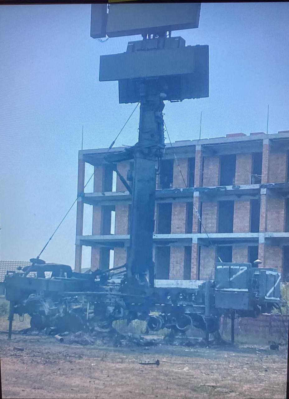 Українські військові в Лазурному знищили сучасну російську РЛС (фото)