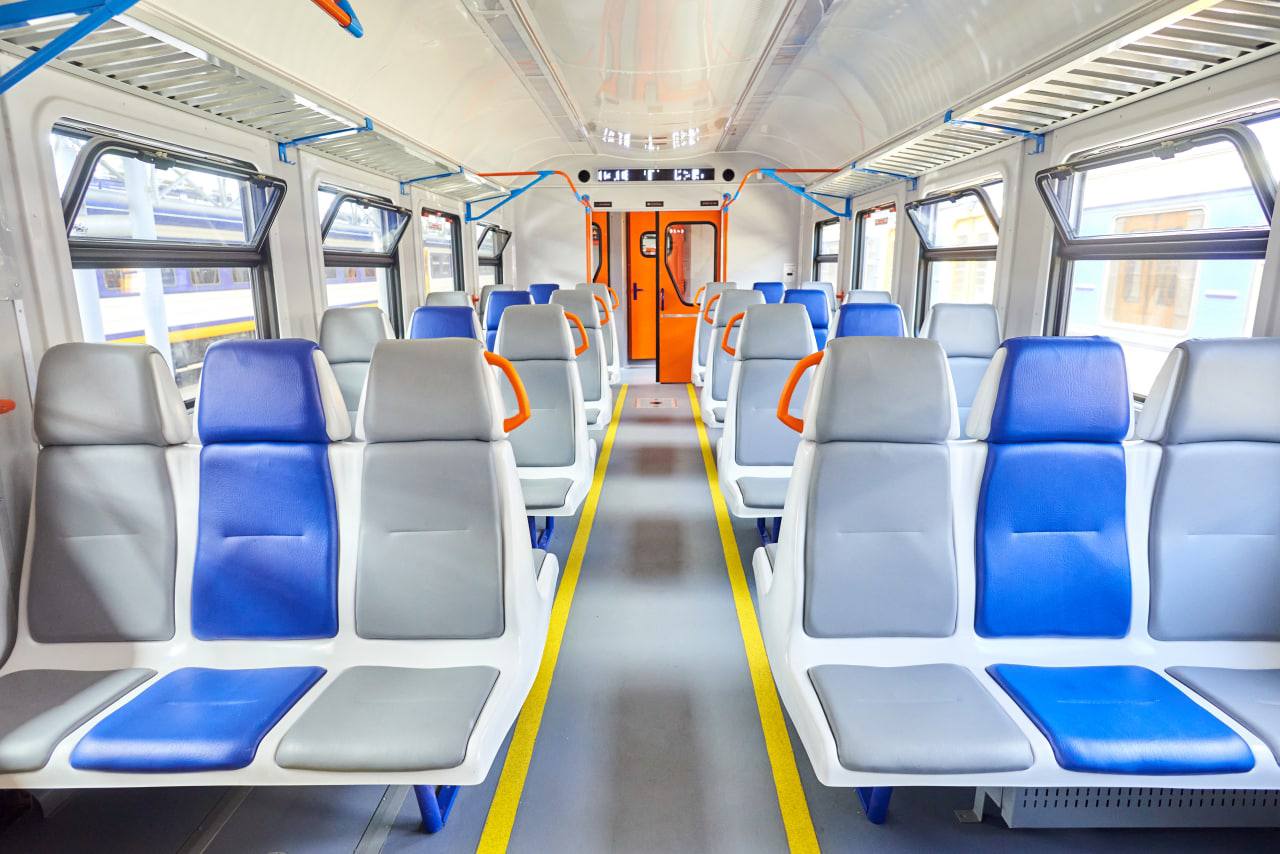 Стандарт качества: появились фото новой электрички, которая будет ездить в Киеве