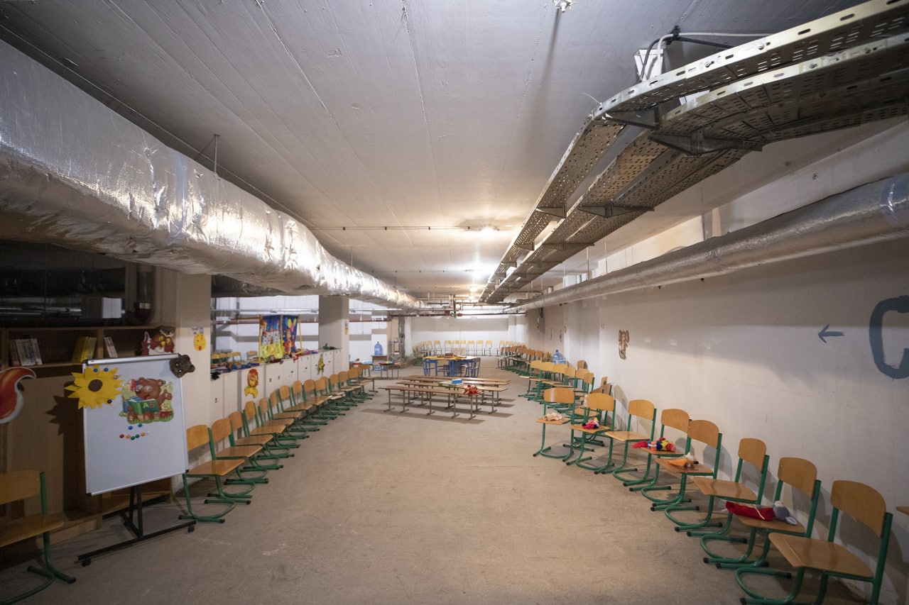 Ось так виглядають укриття в школах Києва, які працюватимуть з 1 вересня (фото)
