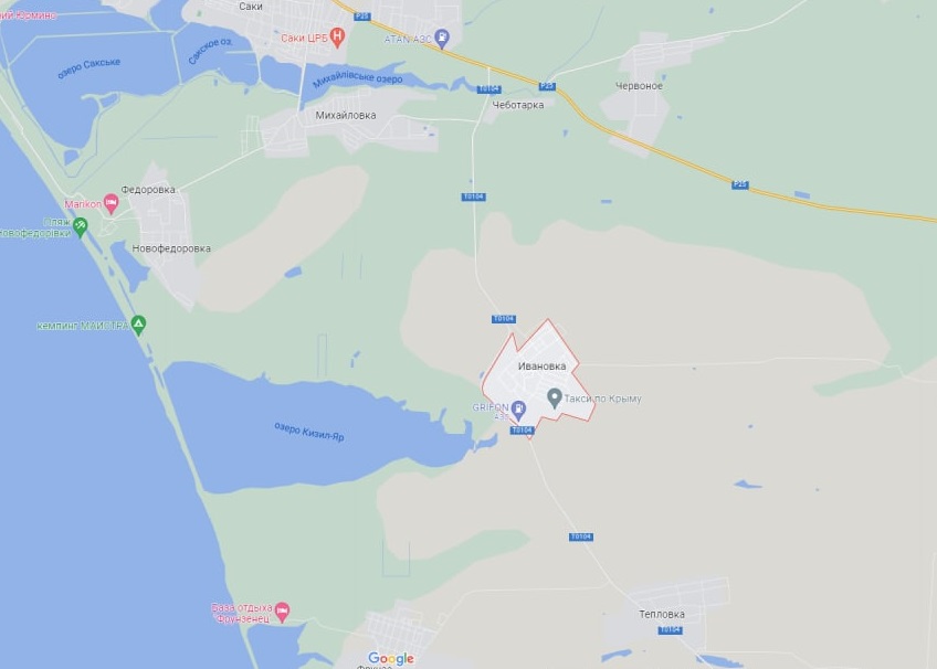 В окупованому Криму біля Сак почалася сильна пожежа: що відомо