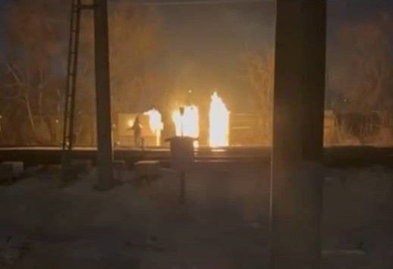 На главной железнодорожной ветке России сгорели электроподстанции