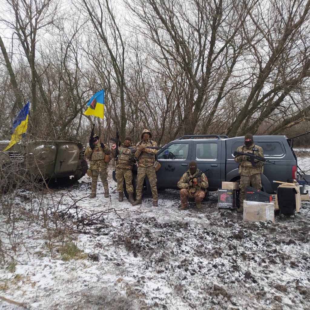 Favbet Foundation передав ще два позашляховики для ЗСУ