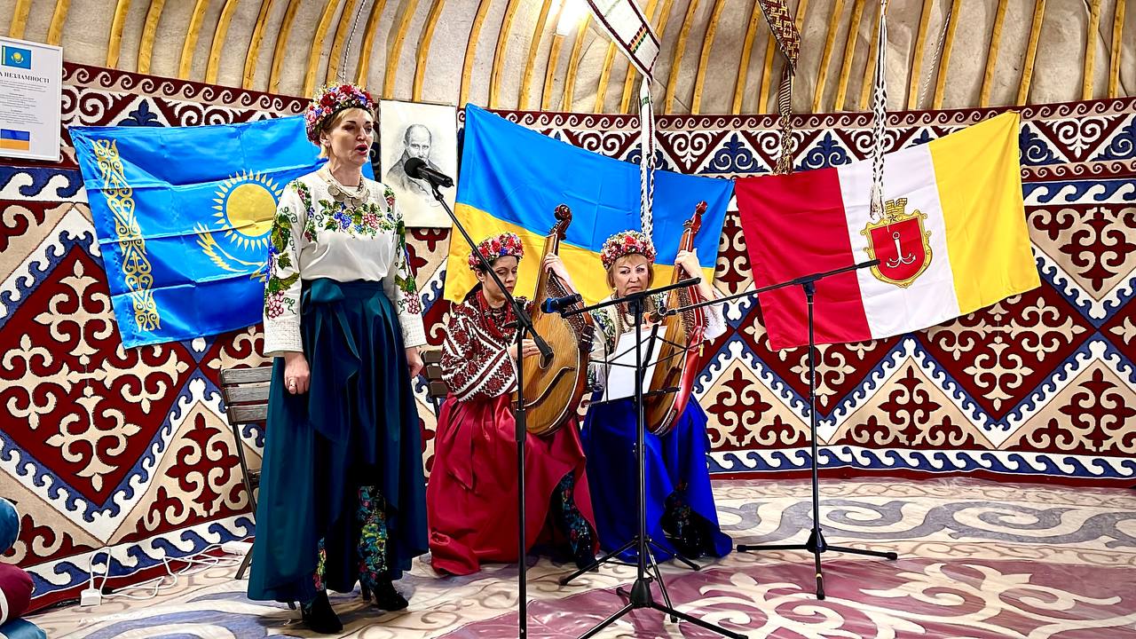 В Одессе открыли Юрту несокрушимости. Волонтер из Казахстана рассказал о проекте (фото)