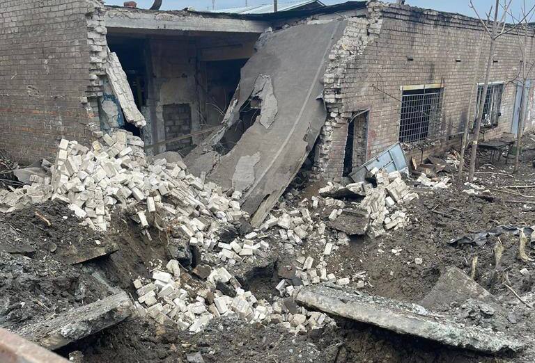 Ракетний удар по Запоріжжю: з'явилось фото наслідків