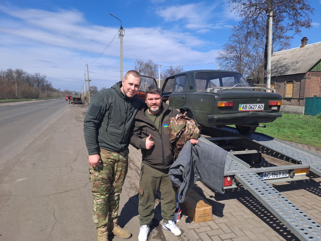 Шахраї під виглядом &quot;волонтерів&quot; відомого фонду кидають воїнів ЗСУ на гроші: що відомо