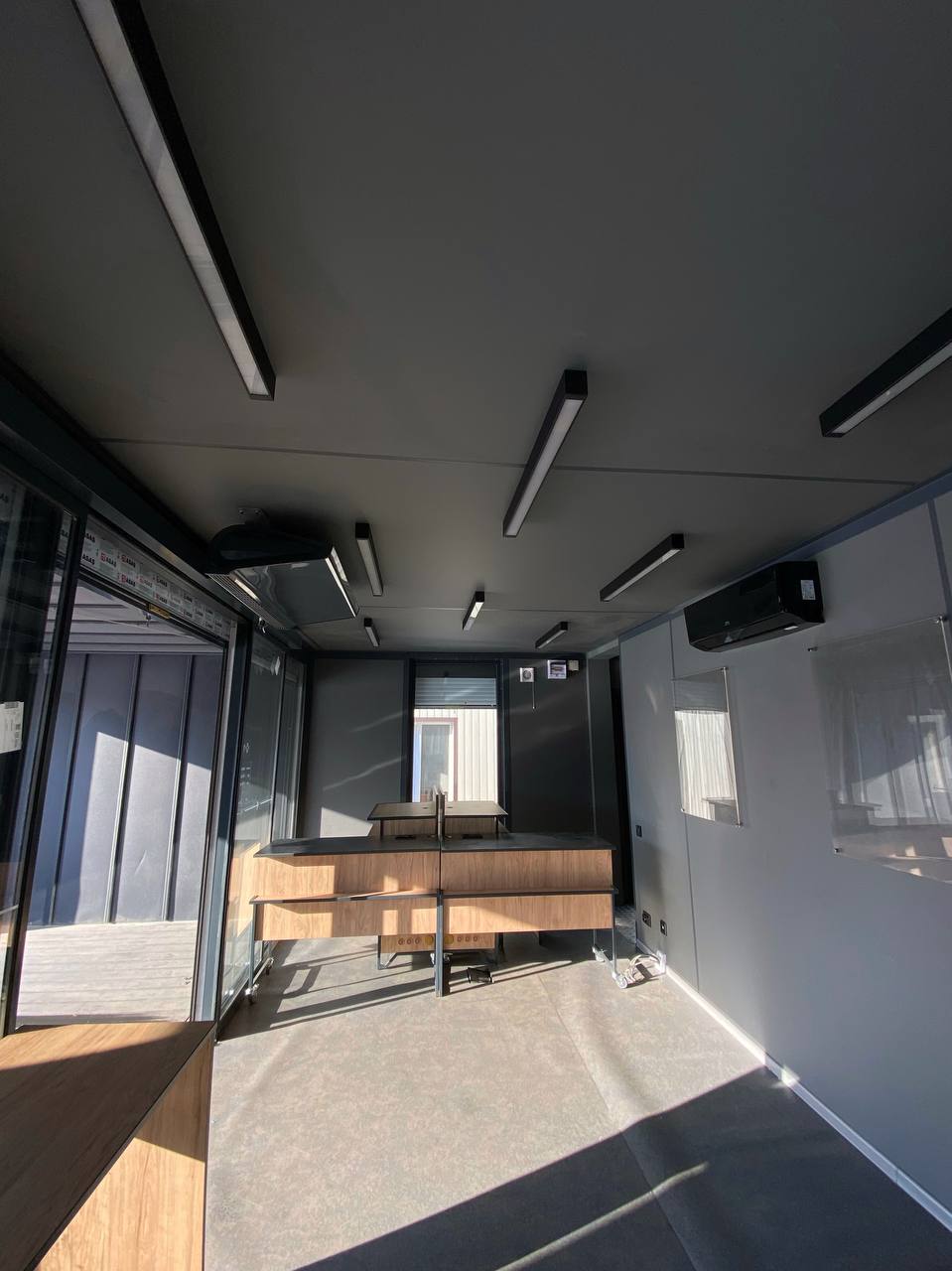 &quot;Нова пошта&quot; запустила новий формат відділень. З’явилися перші фото