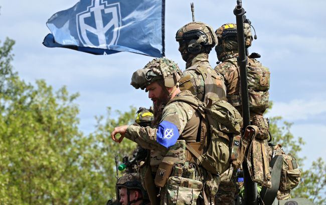 Зухвалі рейди в РФ та вербування полонених. Чим був відомий командир РДК Денис Капустін