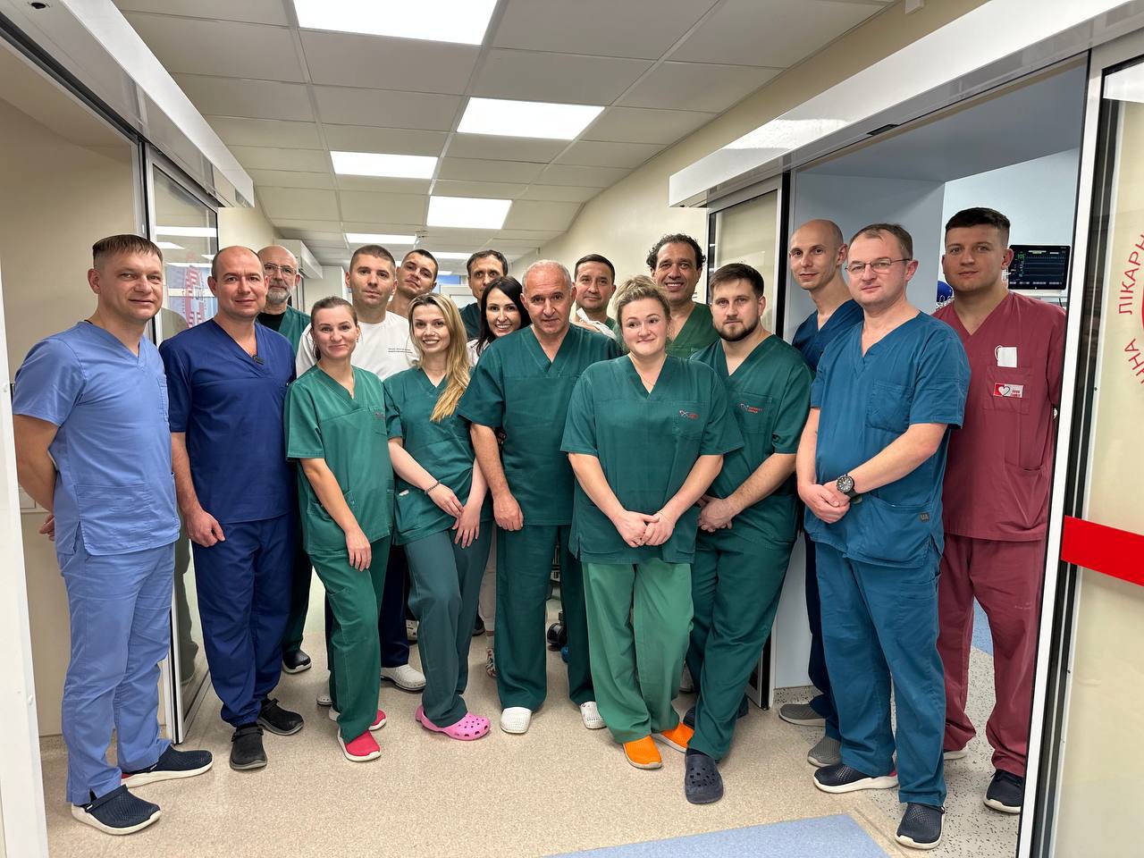 В Україні вперше провели операцію з пересадки комплексу серце-легені