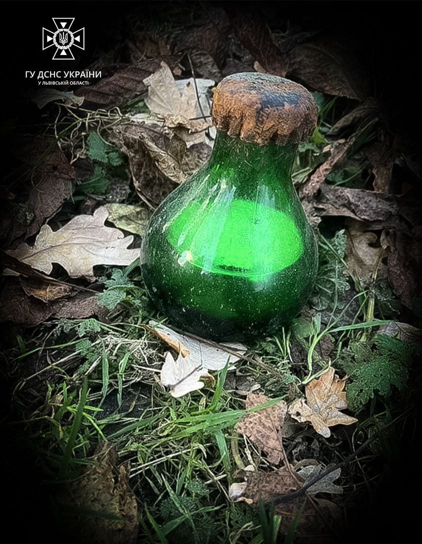 У Києві та Львівській області виявили ємності з ртуттю: фото та відео