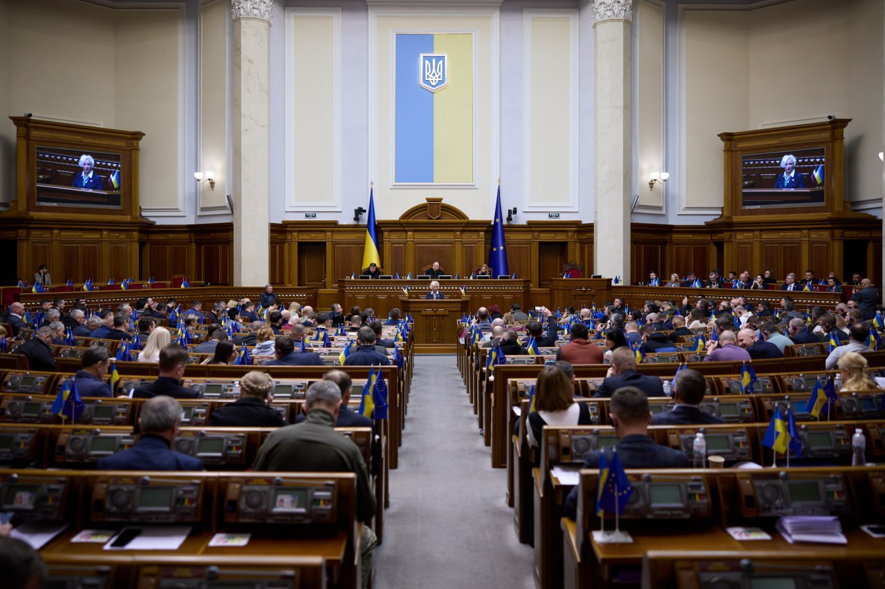 Zelenskyy proposes dual citizenship: How it will work and what it means for Ukraine