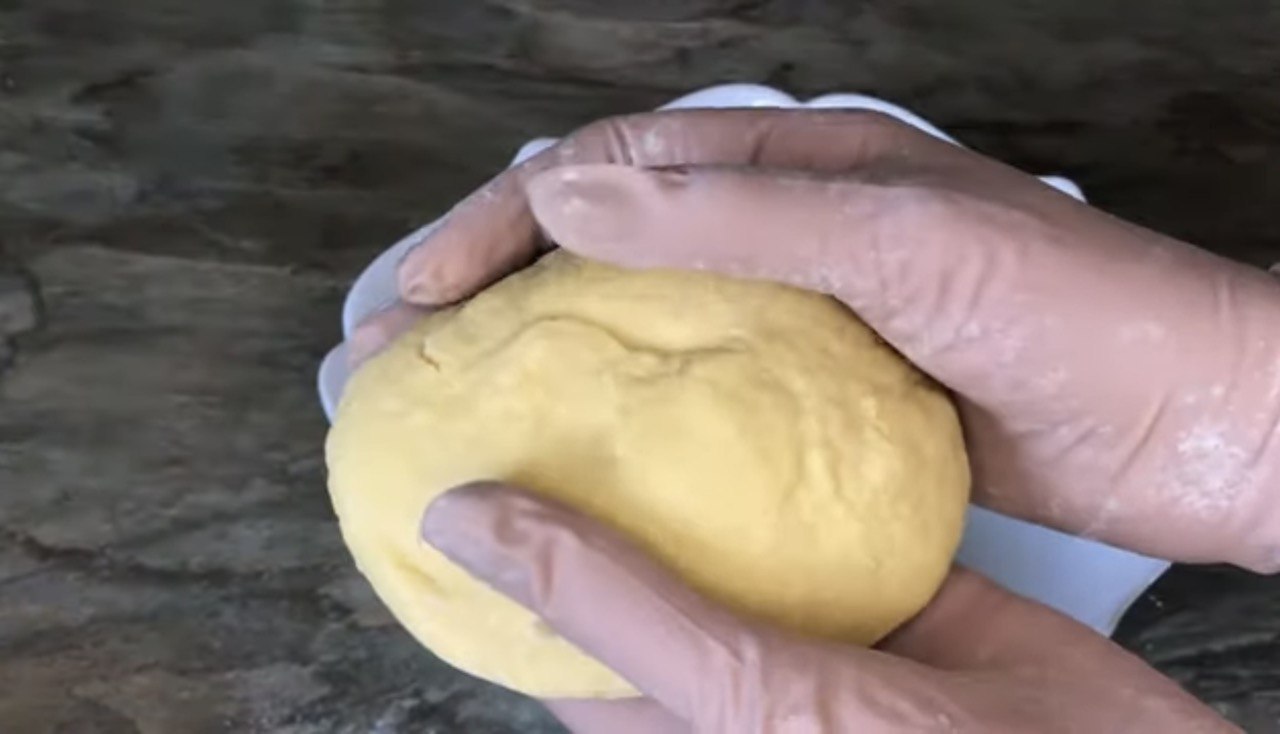 Рецепт приготовления вкусной домашней лапши: всего четыре ингредиента