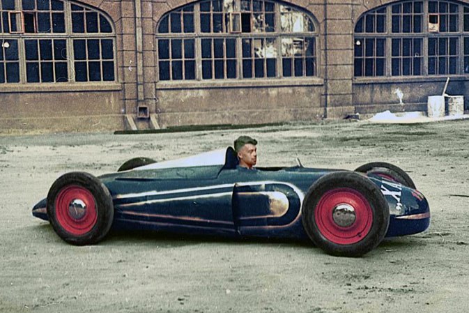 С двигателями от истребителей и вертолетов: подборка уникальных гоночных авто из Харькова