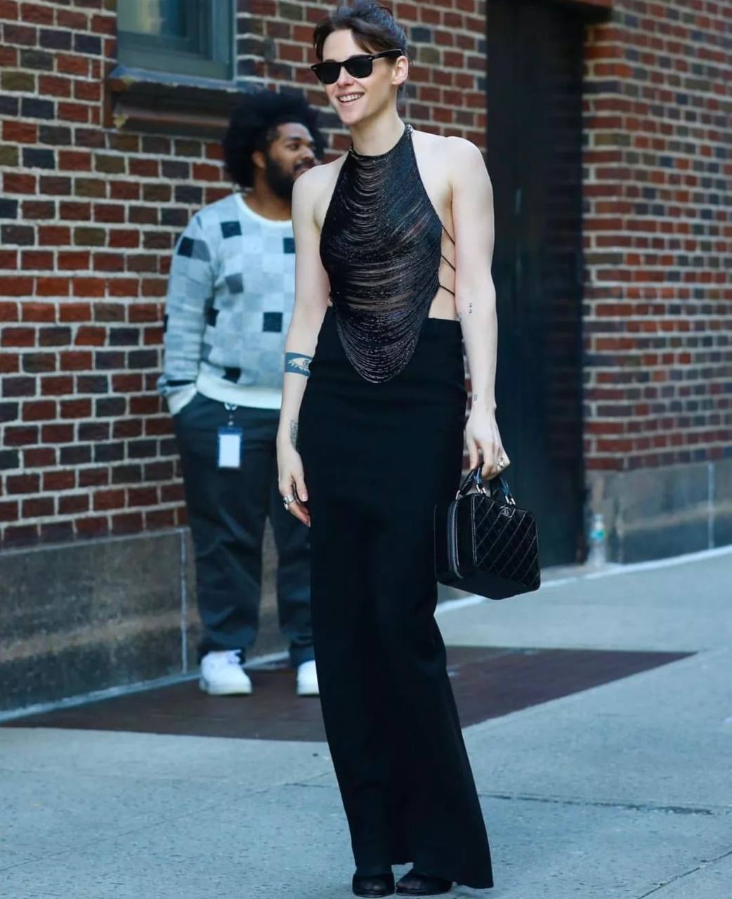 Крістен Стюарт показала оригінальний образ з відкритою спиною (фото)