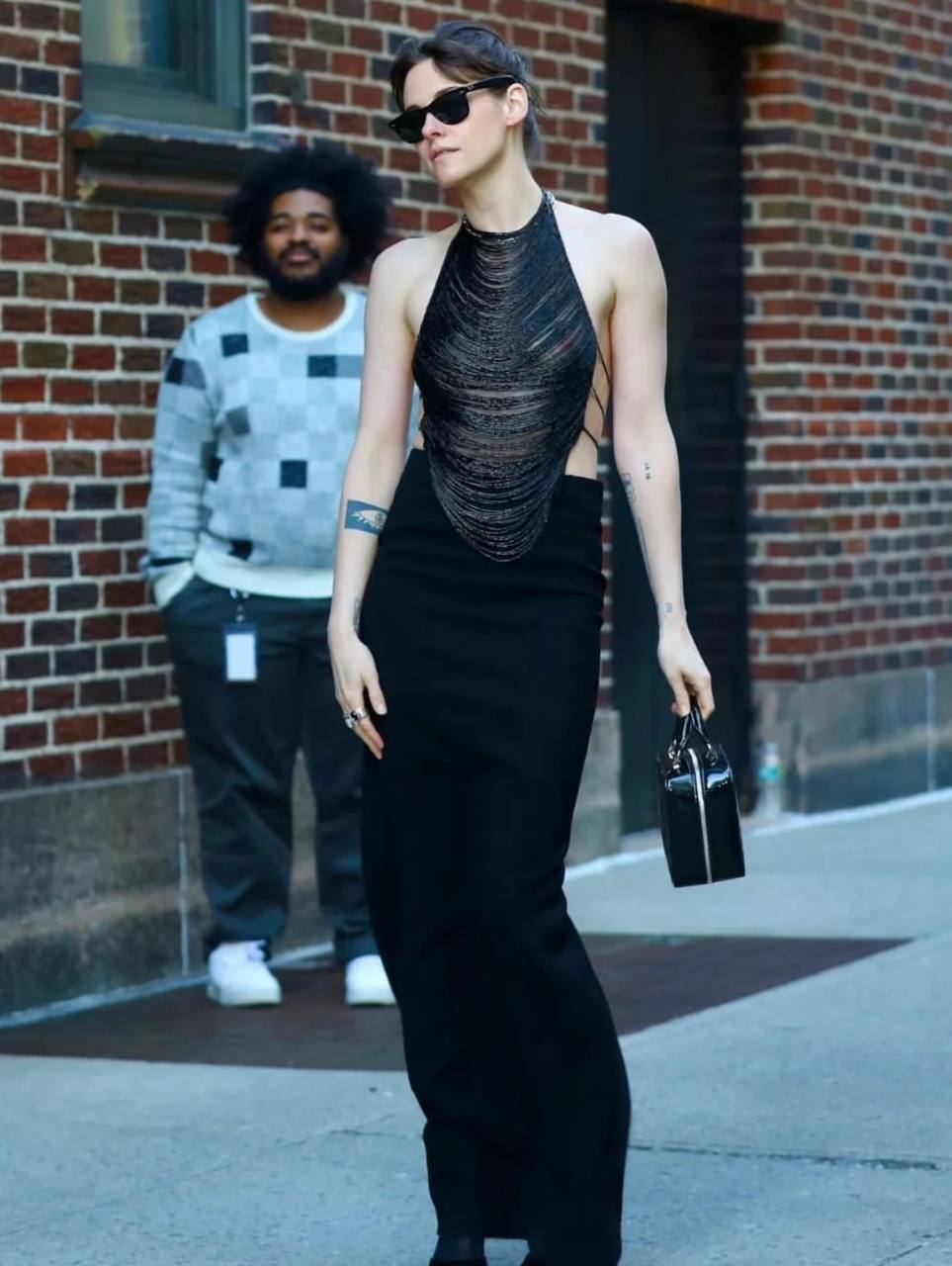 Крістен Стюарт показала оригінальний образ з відкритою спиною (фото)