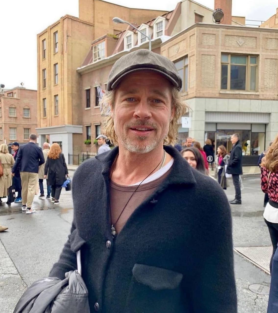 Блогер сказал, какие процедуры красоты делал Брэд Питт (видео)