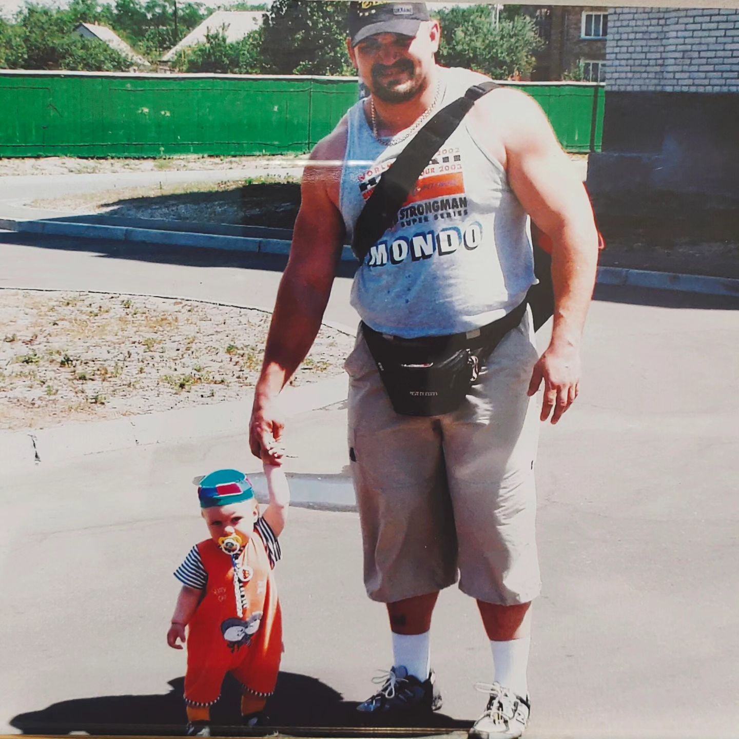 Вірастюк зворушив мережу спогадами про старшого сина Адама на честь його дня народження (фото)