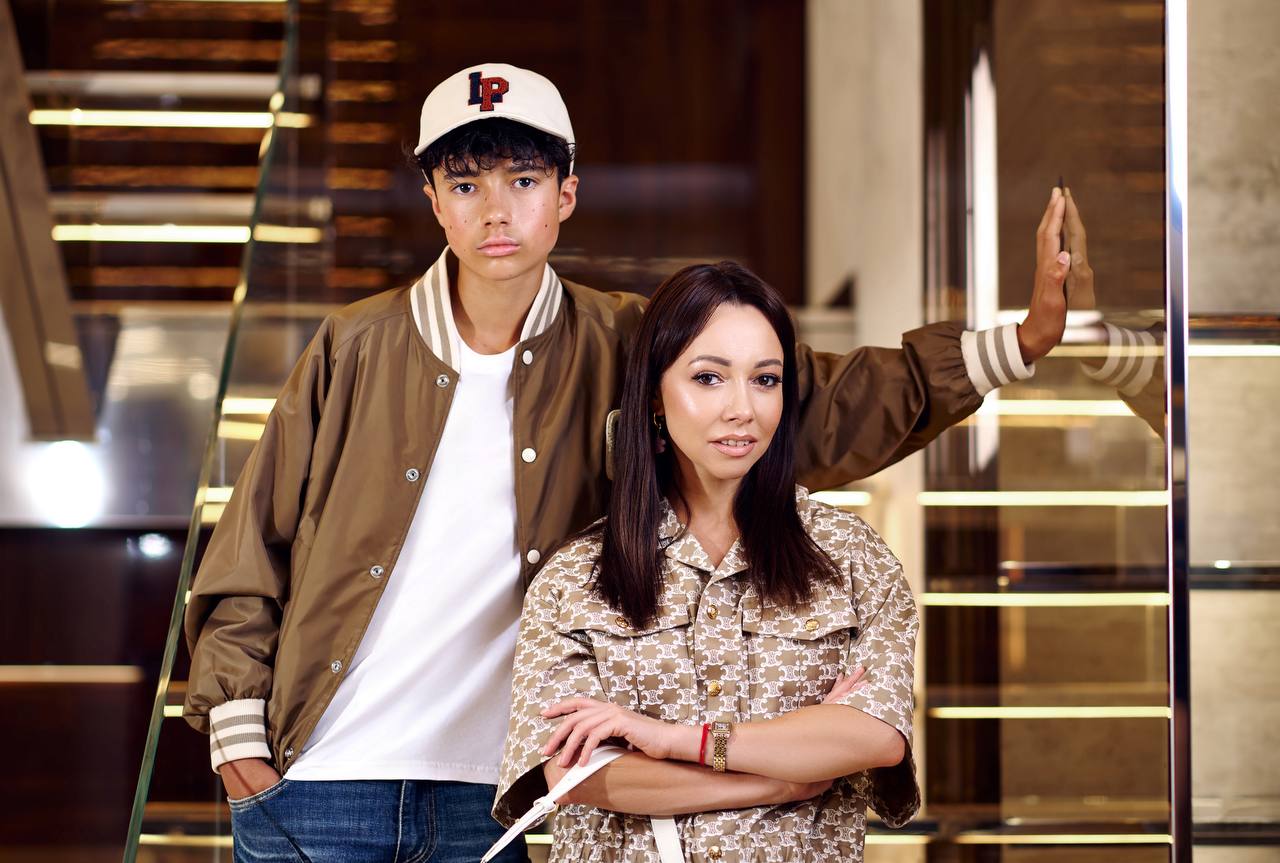 Катерина Кухар показала, який вигляд зараз має її старший син Тимур (фото)