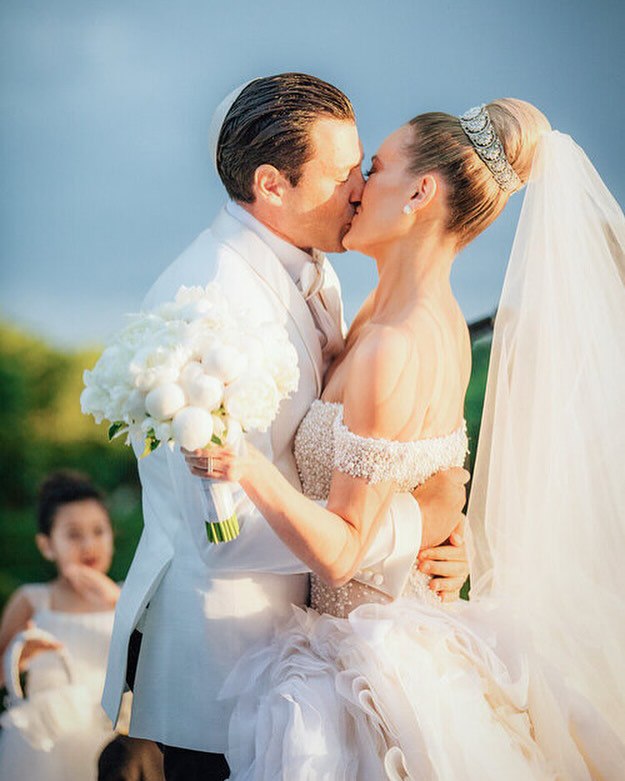 У Макса Чмерковского родился третий сын: хореограф показал фото малыша и раскрыл его имя