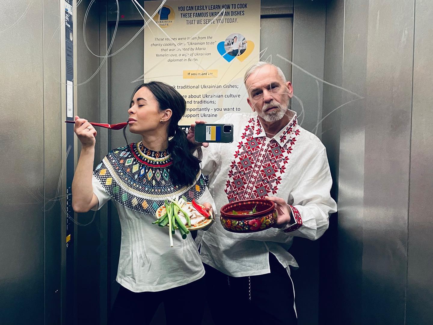 Знаменитий німецький дизайнер вразив яскравою вишиванкою (фото)