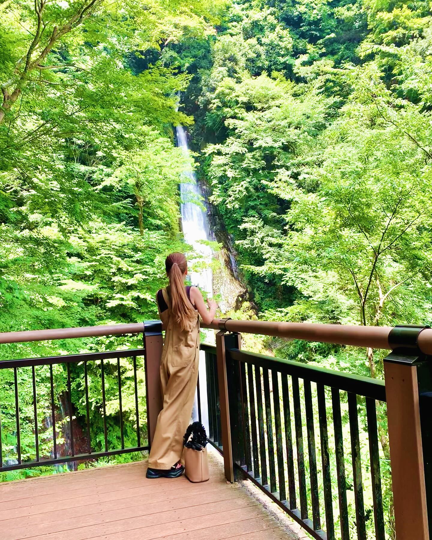 Трендова знахідка цього літа. Модні комбінезони, які вразять вас своєю практичністю