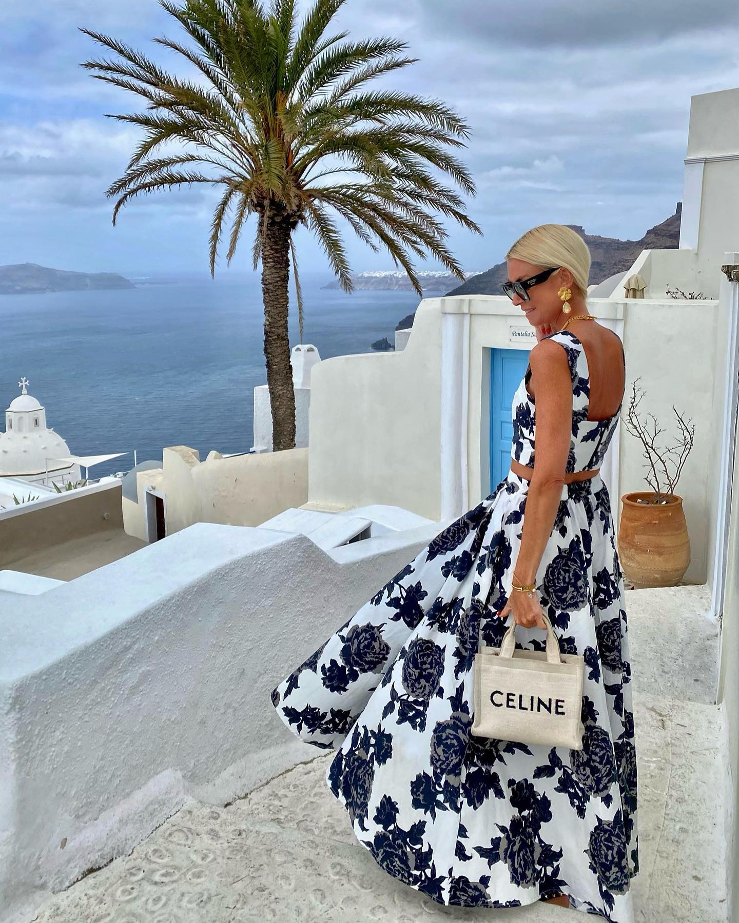 Длинные юбки - тренд лета 2024. Какие фасоны выбрать и с чем их носить (фото)