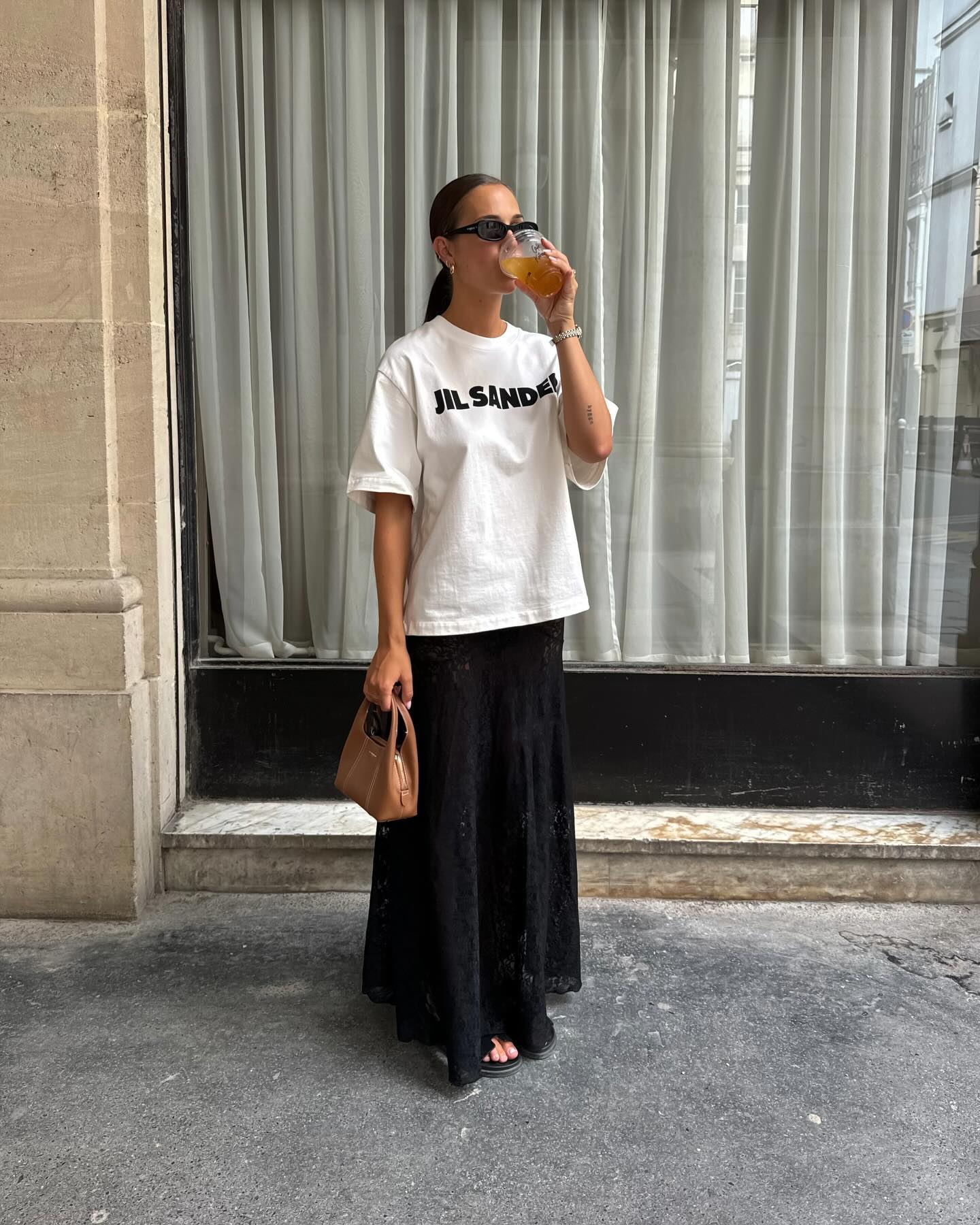 Длинные юбки - тренд лета 2024. Какие фасоны выбрать и с чем их носить (фото)