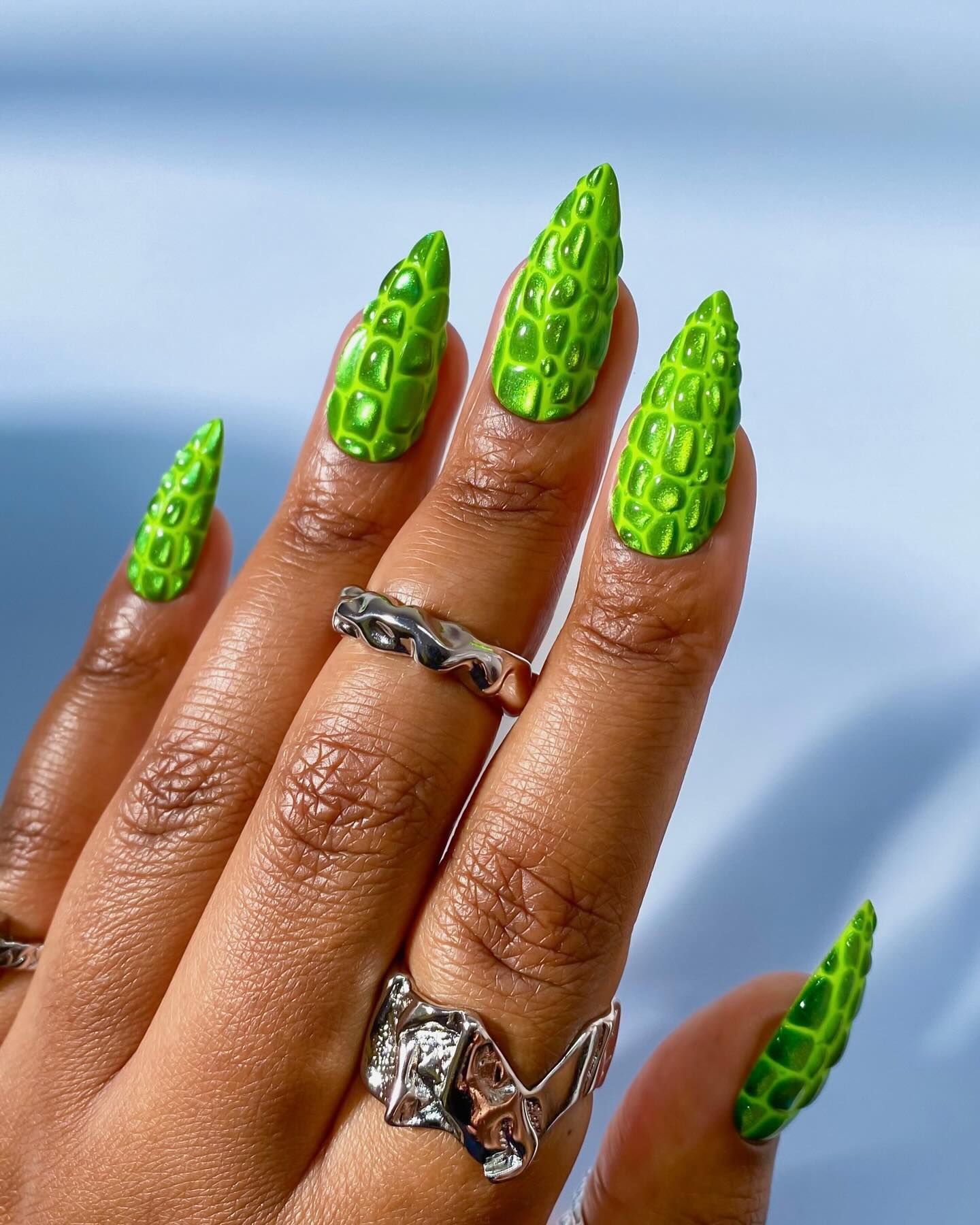 Идеи на любой вкус. Свежие тренды летнего маникюра, которые вам захочется повторить