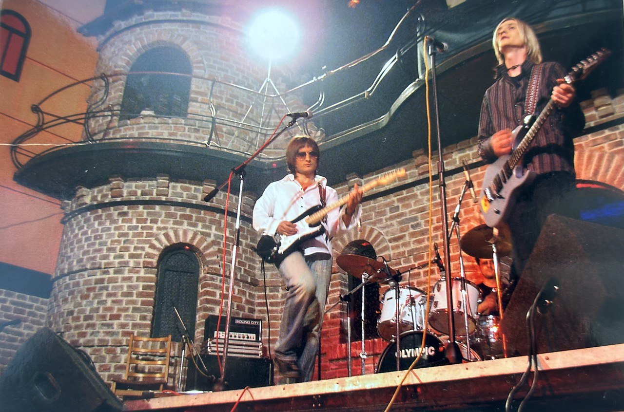 &quot;Мелодии и ритмы спальных районов&quot;: культовая украинская группа выпустила альбом, который &quot;пылился&quot; 25 лет