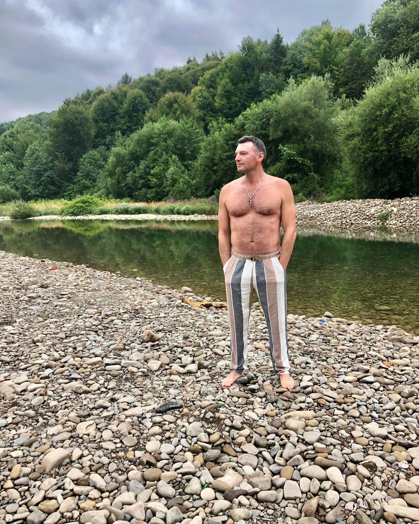 Як виглядає співак-волонтер Андрій Заліско, який разом з Юліком дає благодійні концерти за кордоном