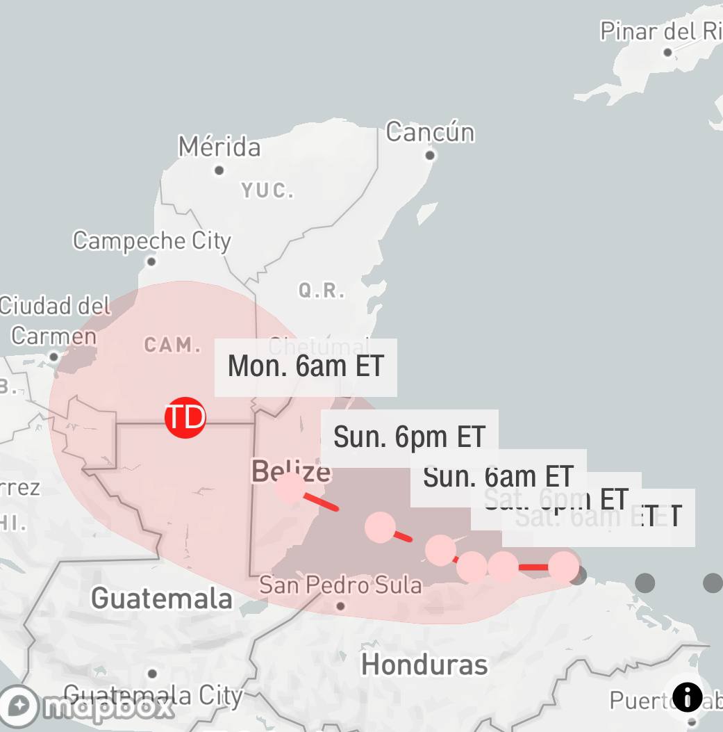 Центральна Америка готується до шторму &quot;Сара&quot;: де є ризик повеней