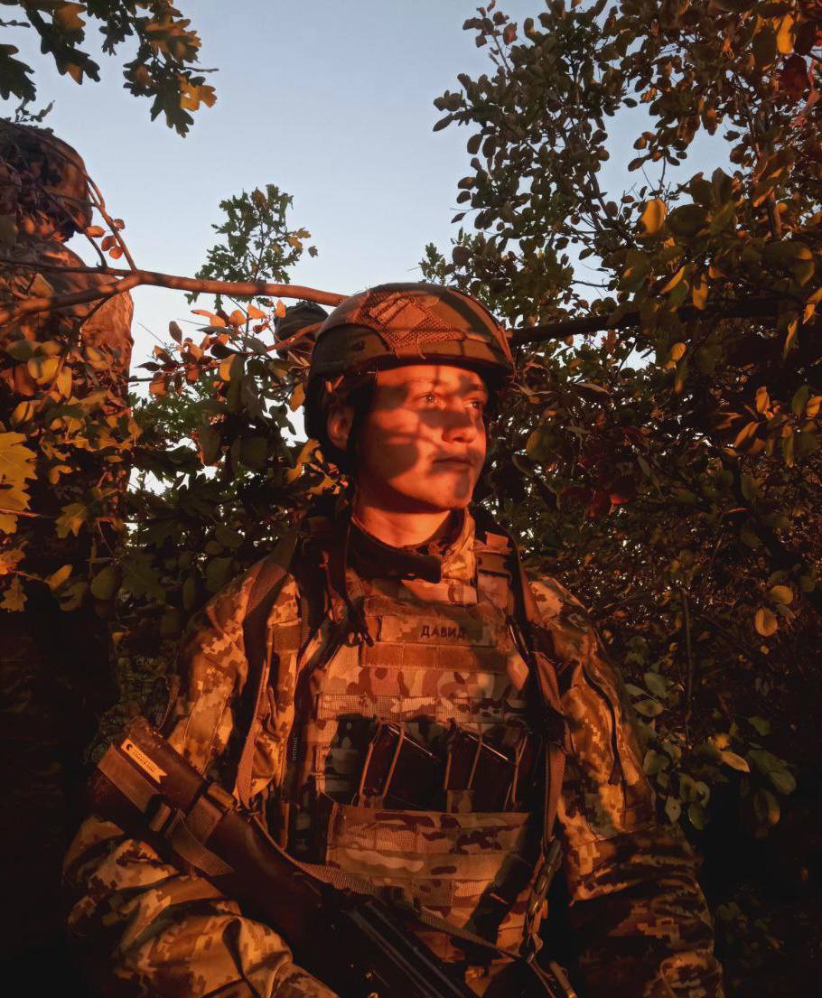 &quot;Є потреба написати за тих, хто цього не зробить&quot;. Історія поета, який вступив до лав ЗСУ