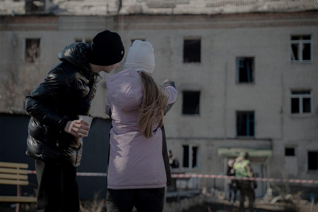 &quot;Мамо, ми вже далеко від війни?&quot; Як допомогти дітям, чиї життя зламала Росія