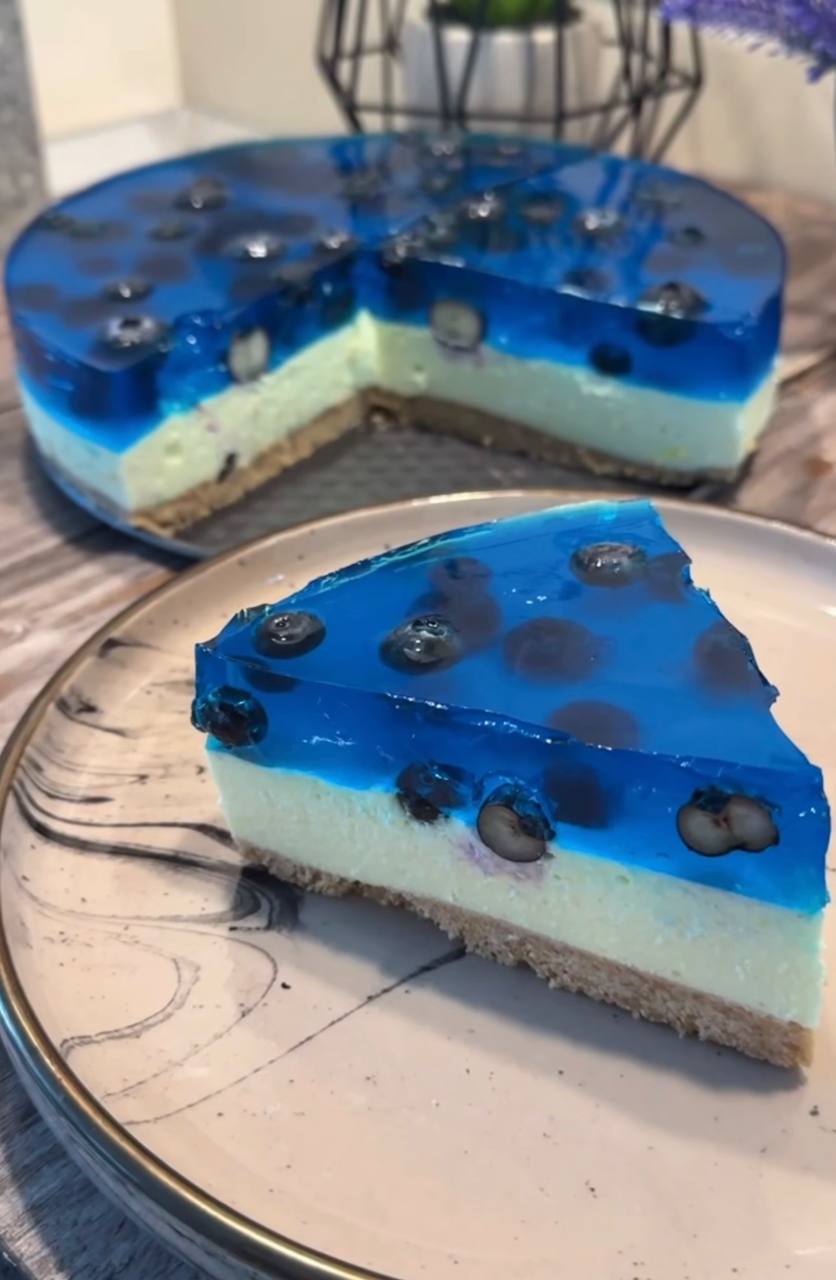 Смак літа: легкий рецепт чизкейка з лохиною без випічки