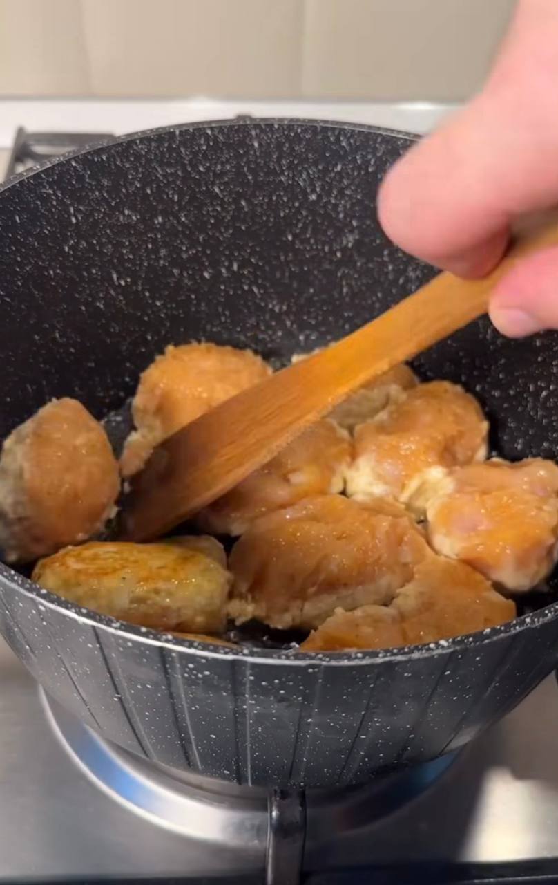 Невероятно вкусные котлеты по-селянски: вы таких еще точно не ели