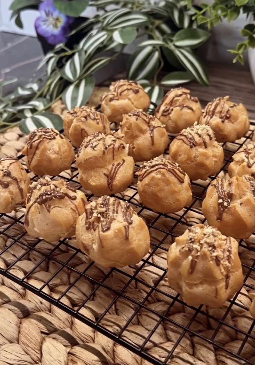 Профітролі з кремом: рецепт вишуканого десерту вдома