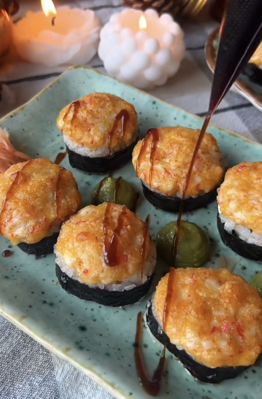 Готуємо смачні запечені роли вдома: дуже легкий рецепт