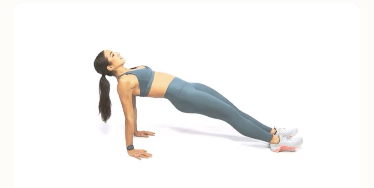 Тренування рук вдома: 6 ефективних вправ без гантелей