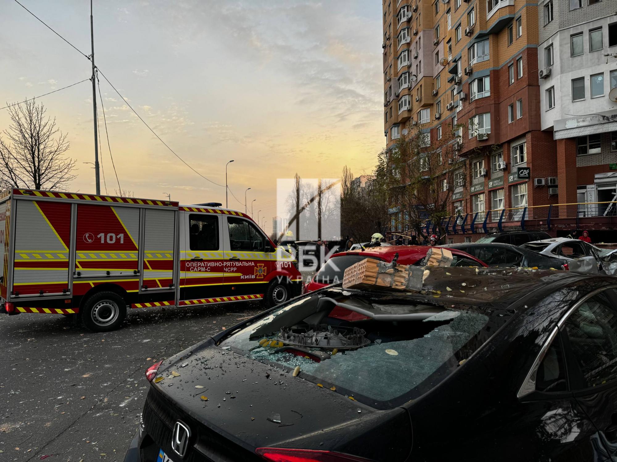 Палали багатоповерхівки майже у всіх районах: репортаж РБК-Україна з Києва після атаки