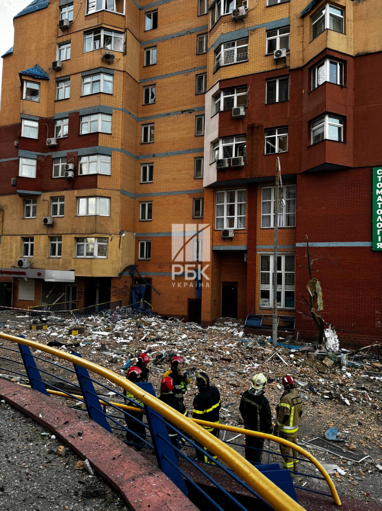 Палали багатоповерхівки майже у всіх районах: репортаж РБК-Україна з Києва після атаки
