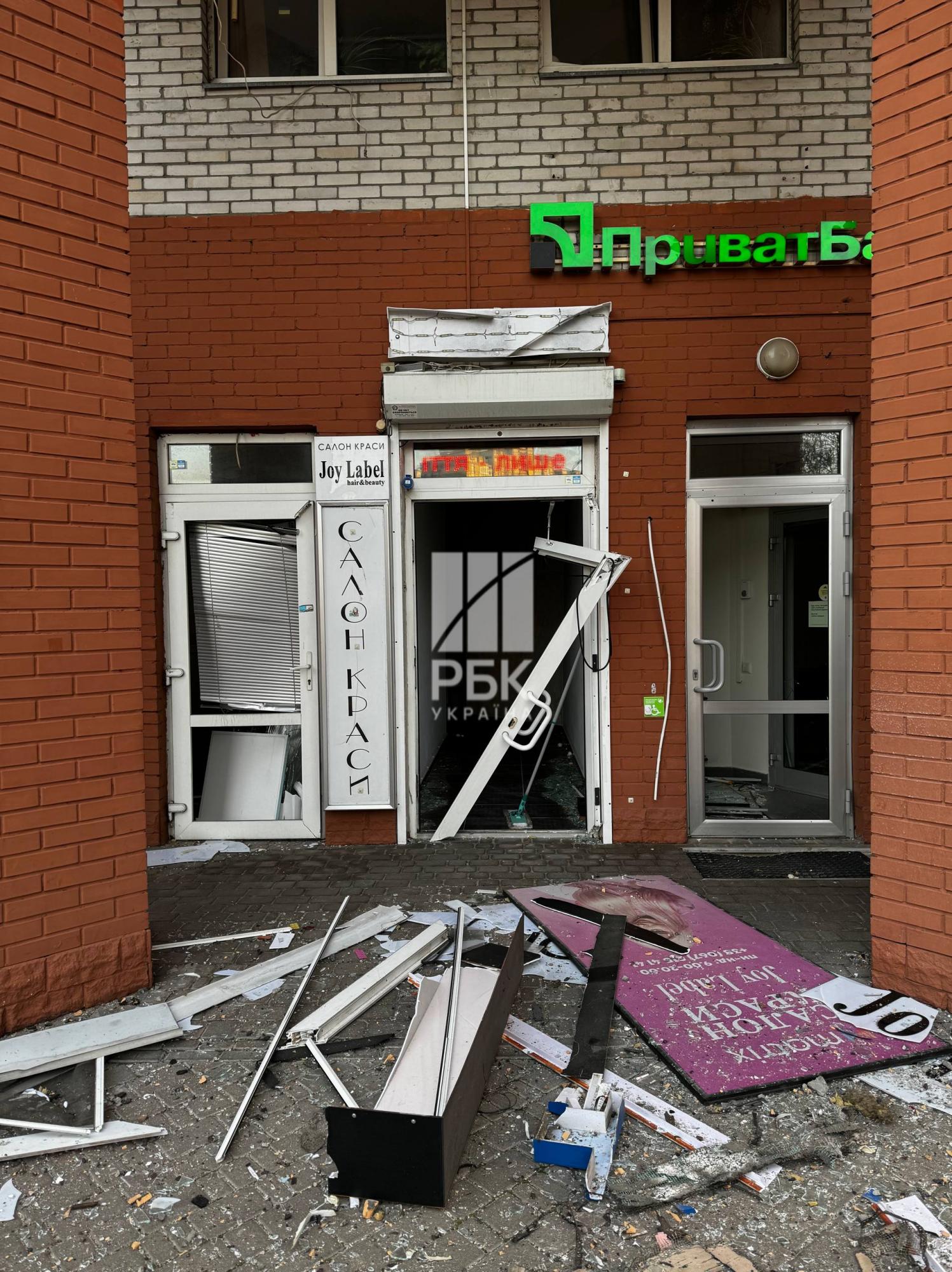 Палали багатоповерхівки майже у всіх районах: репортаж РБК-Україна з Києва після атаки