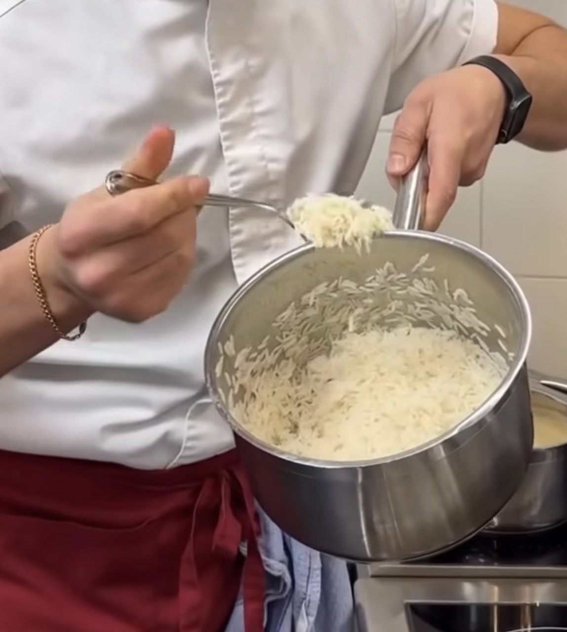 Шеф-повар назвал лучший способ варки риса, чтобы он получился рассыпчатым