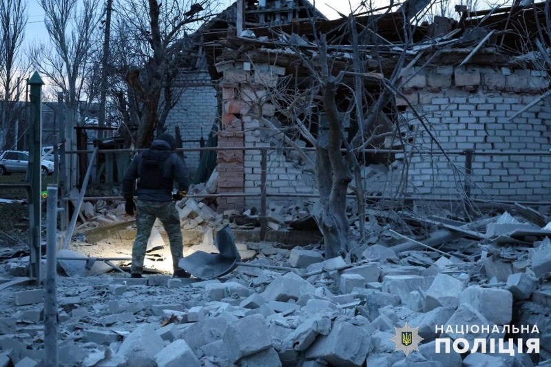 Russian forces strike Donetsk region with air bomb: Four injured, including child